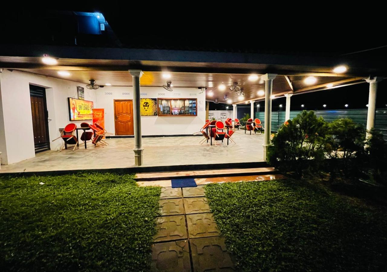 Nilaveli Hybrid Holiday Hotel Bagian luar foto