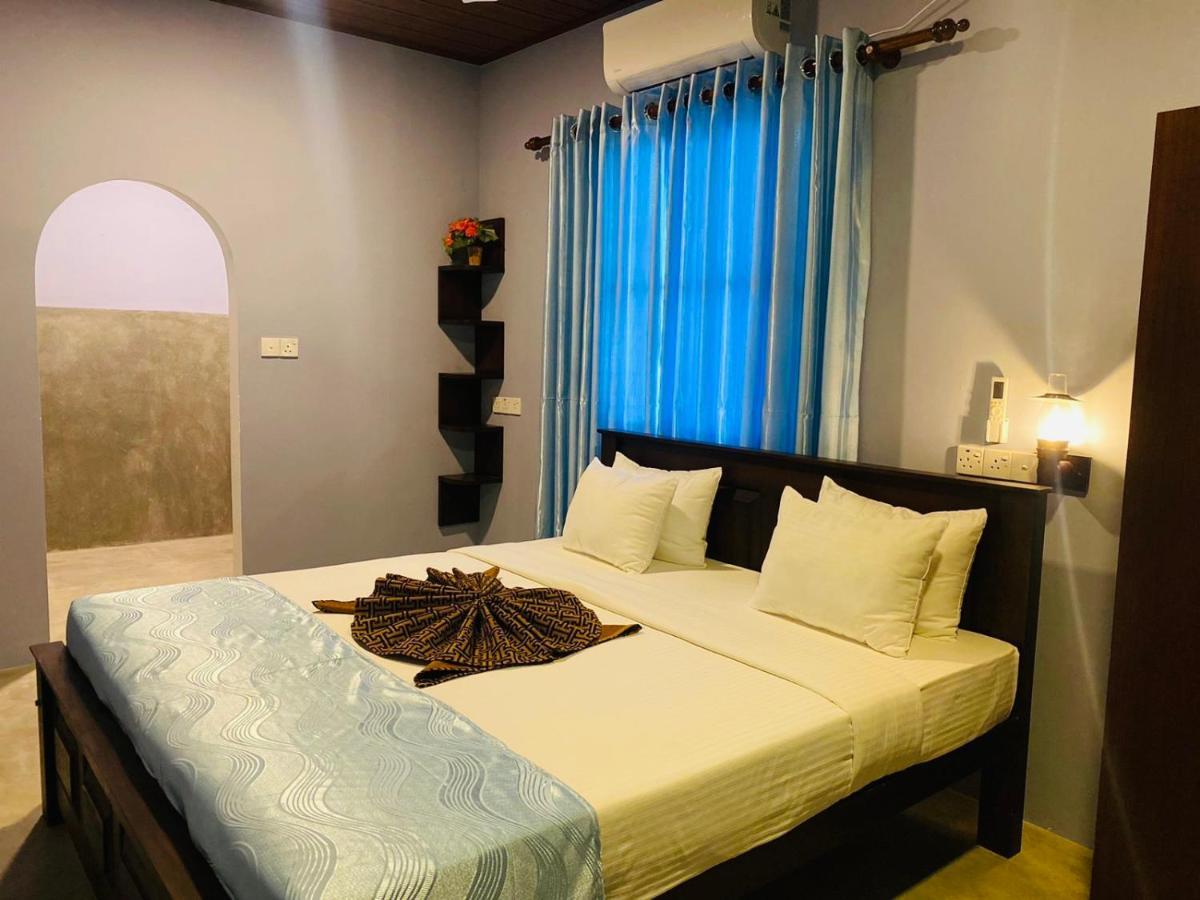 Nilaveli Hybrid Holiday Hotel Bagian luar foto