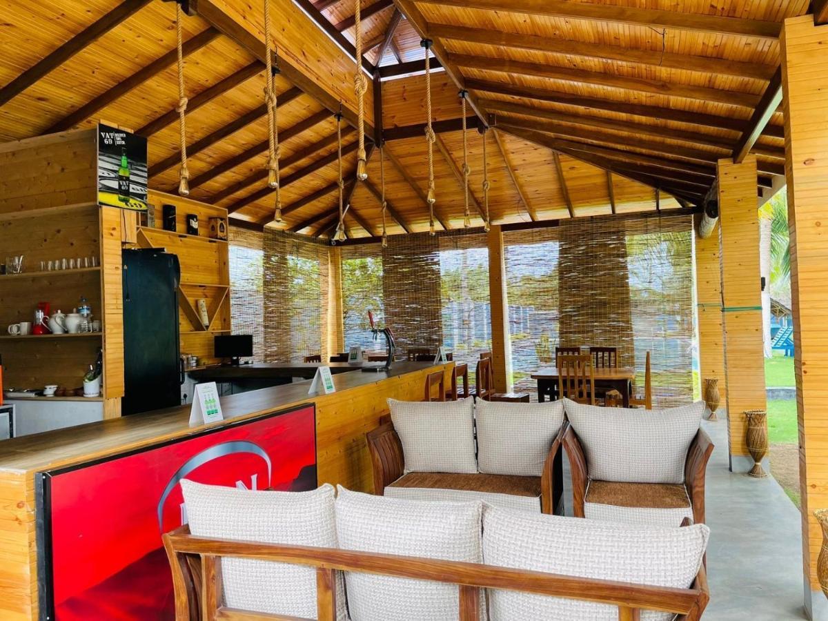 Nilaveli Hybrid Holiday Hotel Bagian luar foto
