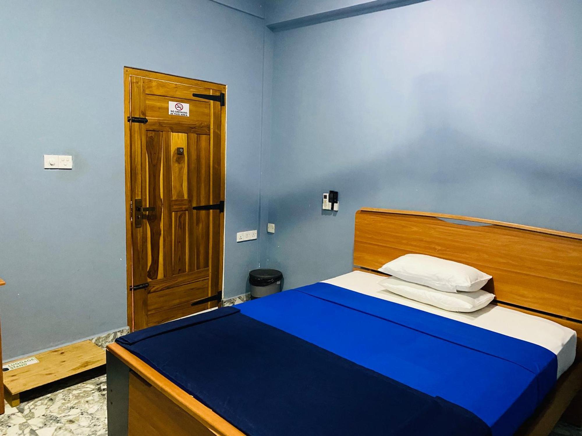 Nilaveli Hybrid Holiday Hotel Bagian luar foto