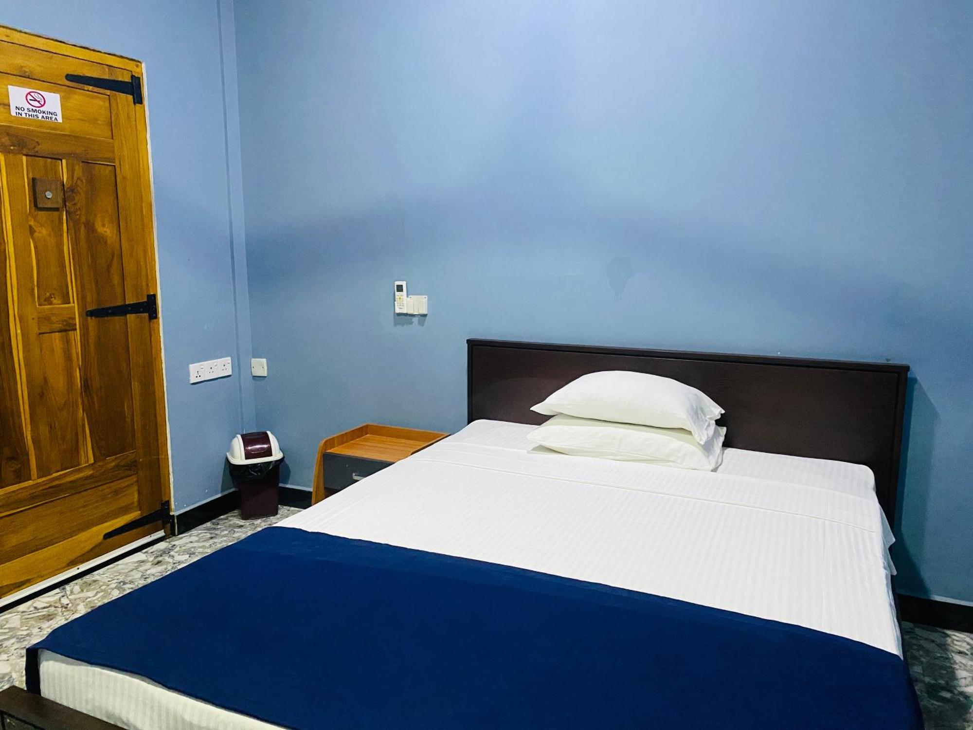 Nilaveli Hybrid Holiday Hotel Bagian luar foto