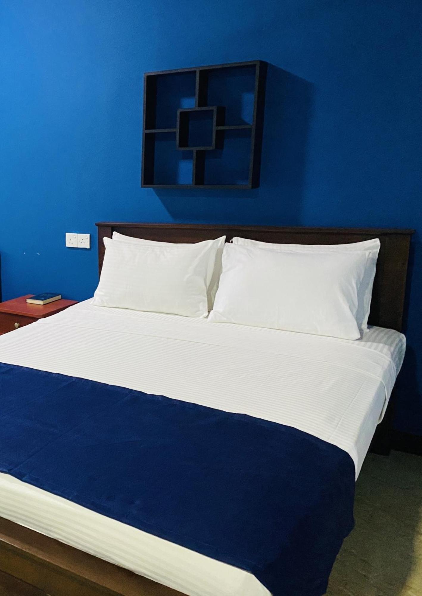 Nilaveli Hybrid Holiday Hotel Bagian luar foto
