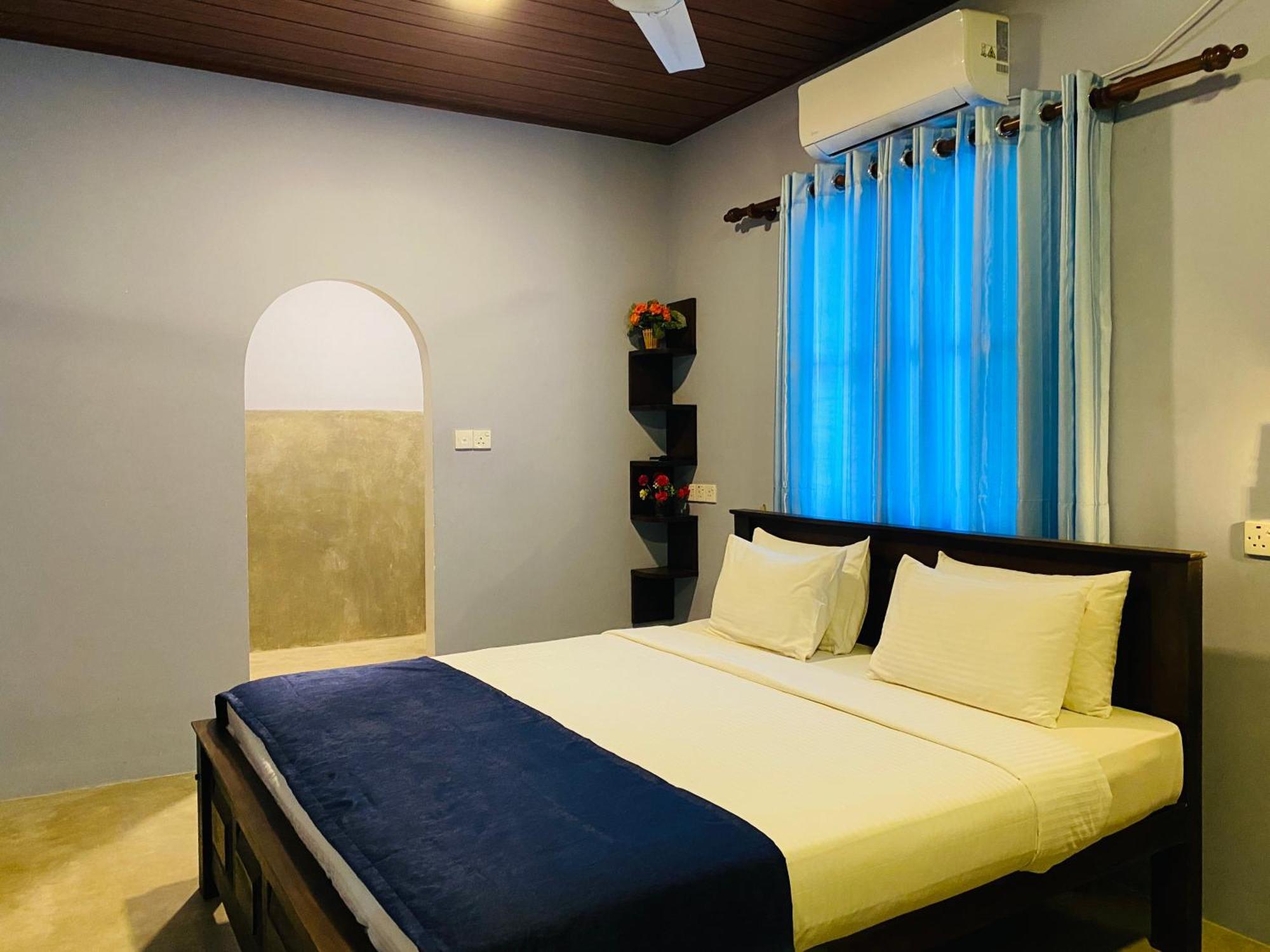 Nilaveli Hybrid Holiday Hotel Bagian luar foto