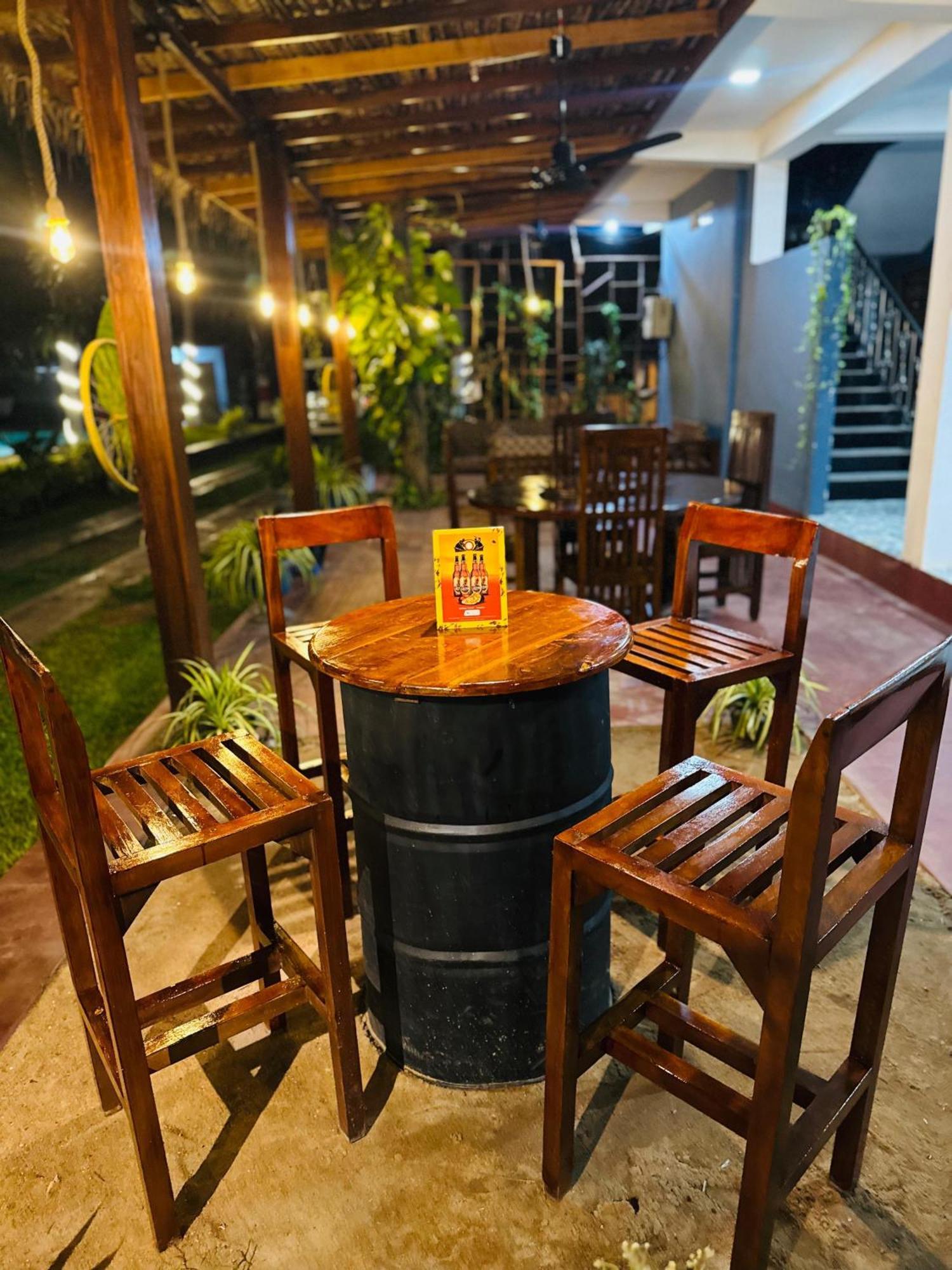 Nilaveli Hybrid Holiday Hotel Bagian luar foto