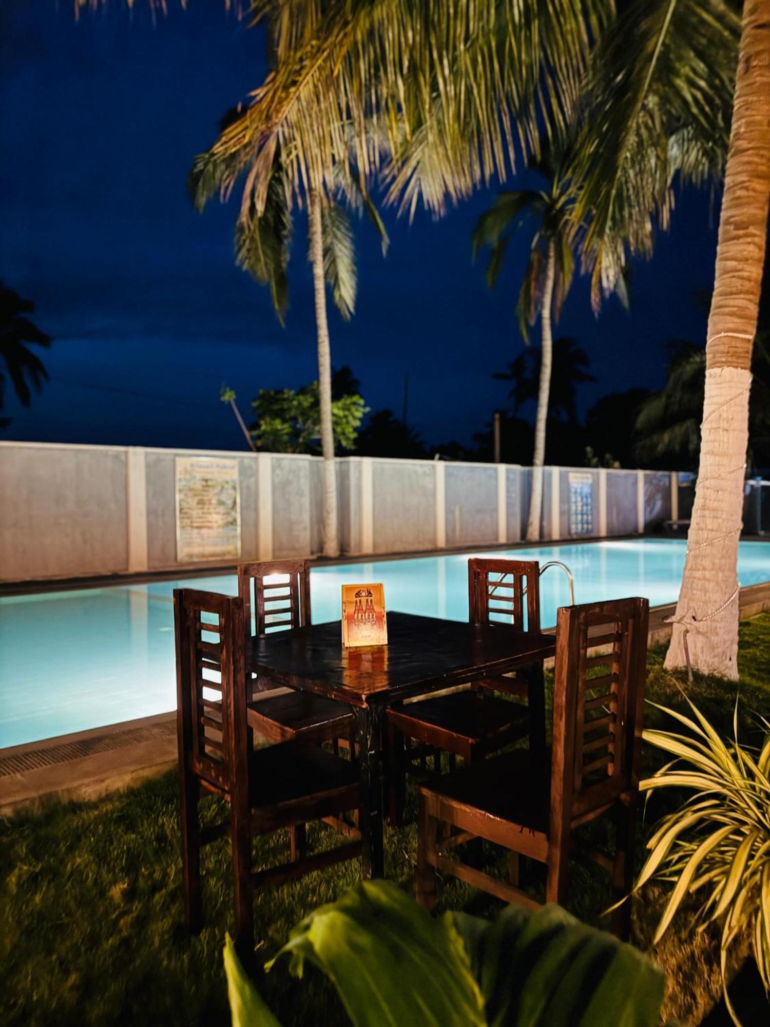 Nilaveli Hybrid Holiday Hotel Bagian luar foto